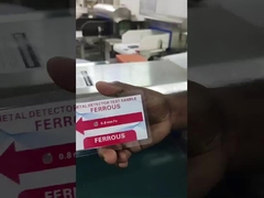 SA-990 Digitales Signal Lebensmittelmetalldetektor 50-60Hz Automatischer Stoppgurt Lebensmittelmetallprüfung