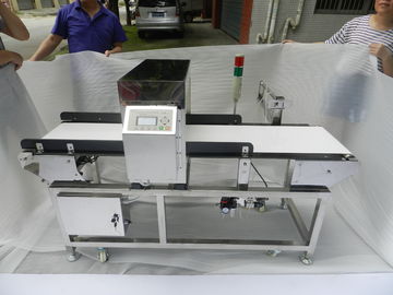 CE zugelassener Förderbandmetalldetektor mit Abstoßarm -- ideal für Snacks und Tiefkühlkost